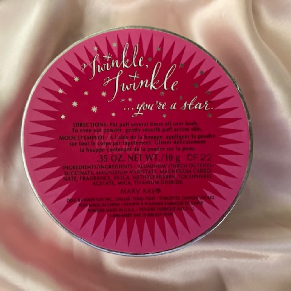 Shimmery Powder-in-a-Puff - Picture 3 of 6